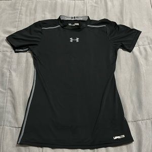 Boy’s Youth Under Armour Fitted Heat Gear